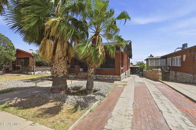 Building Photo - 4410 Trowbridge Dr