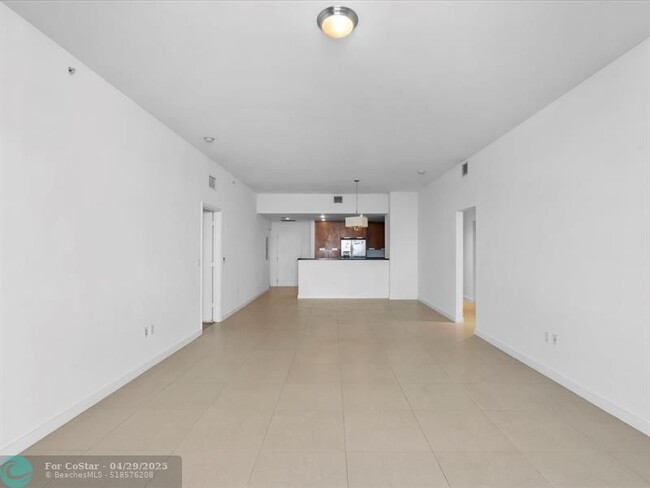 Building Photo - 7901 Hispanola Ave