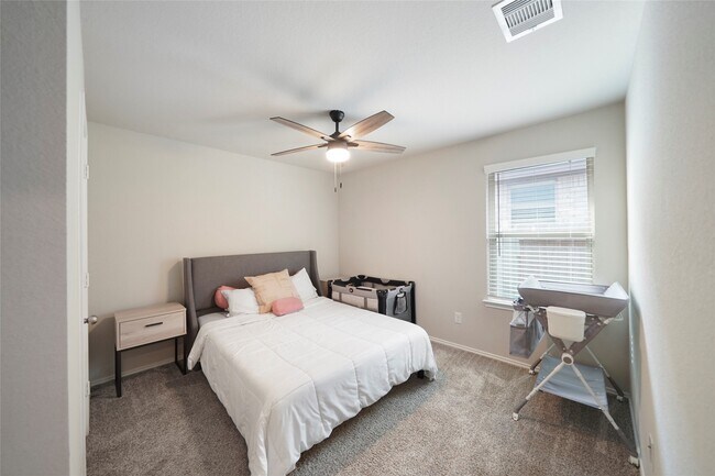Building Photo - 9307 Colonial Bent Pl