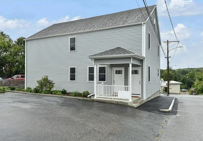 Building Photo - Fully Renovated Condo For Rent in West War...