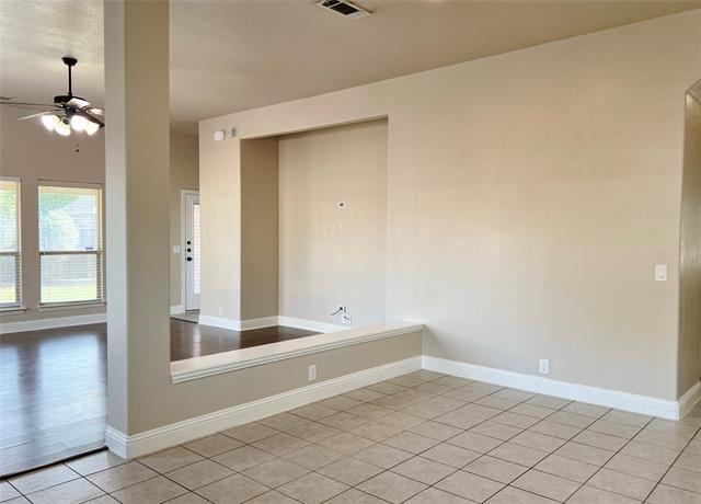 Building Photo - 6613 Meadow Glen Dr