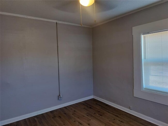 Building Photo - 426 E St