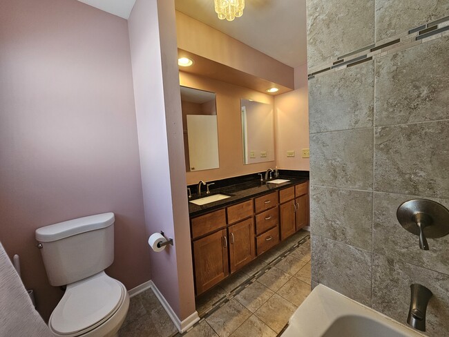 Building Photo - 9924 Crawford Ave