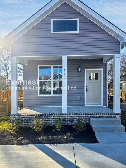 Building Photo - 112 W 21st Ave