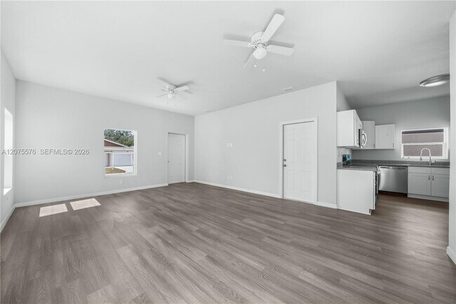 Building Photo - 1481 Las Villas Blvd