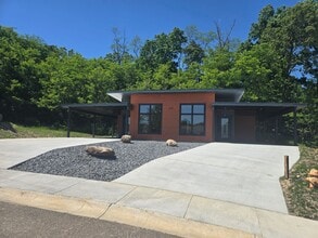 Building Photo - CT0101-MF2