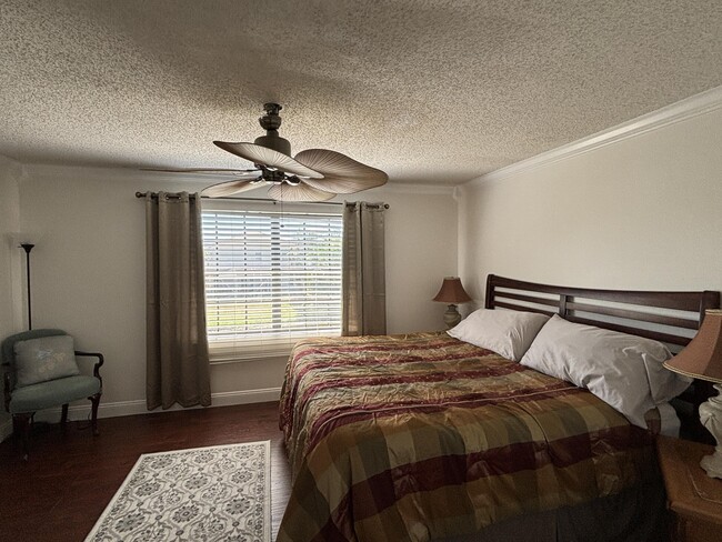 Building Photo - 1760 Shoreside Cir