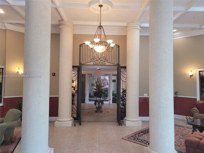 Building Photo - 17150 N Bay Rd