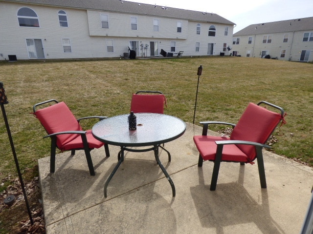 Building Photo - Chatterton Commons Condo