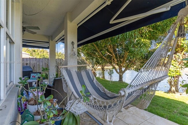 Building Photo - 16605 SW 55th Terrace