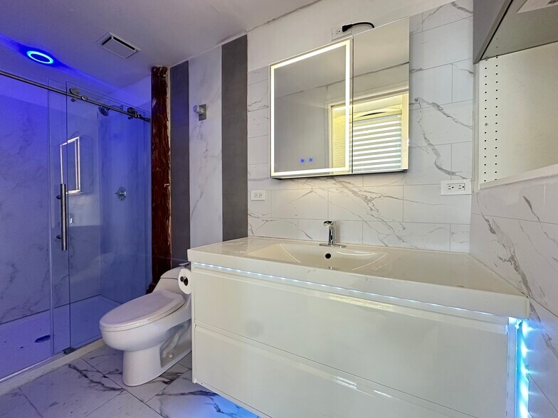 Building Photo - 109 Summer St