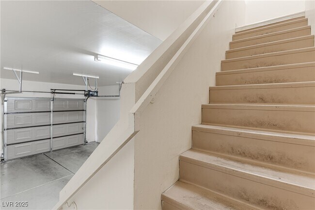 Building Photo - 5250 S Rainbow Blvd