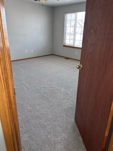 Building Photo - 4324 Ravenswood Ct