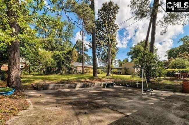 Building Photo - 4057 Rosewood Dr