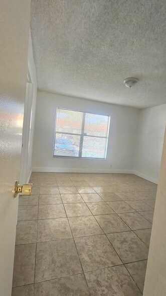 Building Photo - 1641 Balfour Point Dr