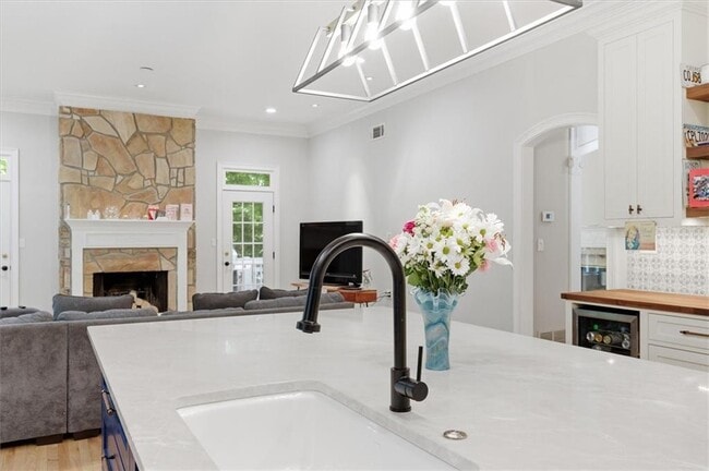Building Photo - 1247 Manor Oaks Ct