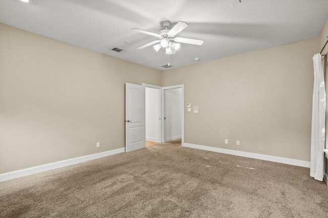 Building Photo - 7114 Bethencourt