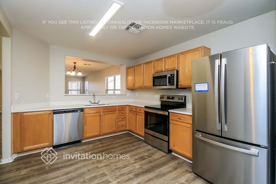 Building Photo - 1087 E Appaloosa Rd