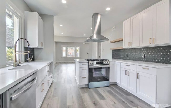 Building Photo - 3577 E J St