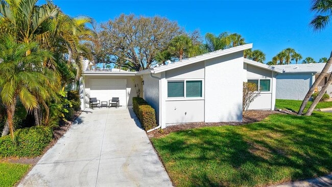 Building Photo - 131 Whispering Sands Cir