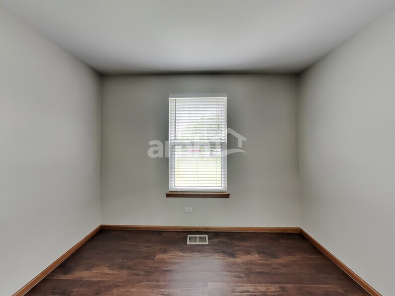 Building Photo - 1304 Partridge Dr
