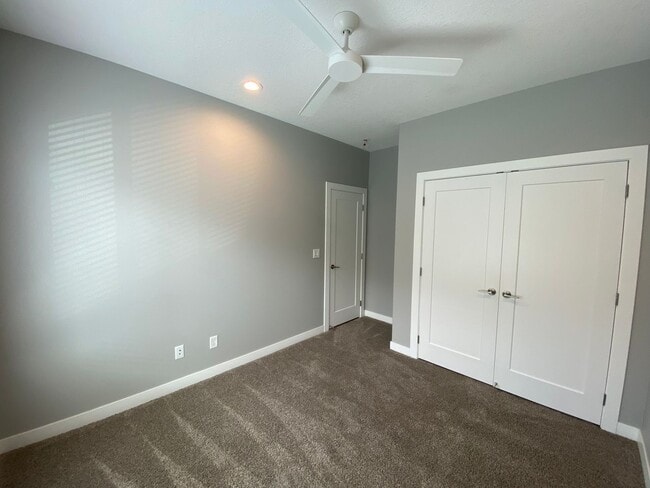 Building Photo - Beautiful single family home With 6 Car Attached Garage!