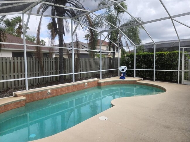 Building Photo - 4939 Solimartin Dr