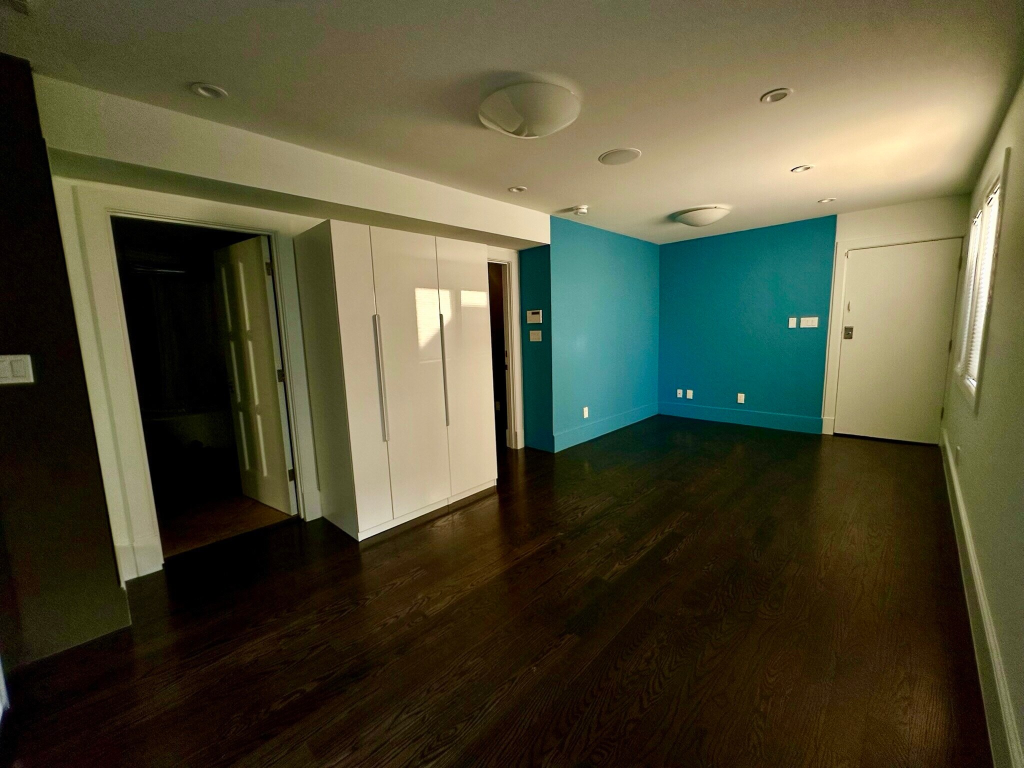 Building Photo - 46 Culebra Ter