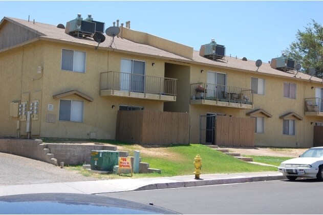 Primary Photo - Alfa Apartments | Note Sale
