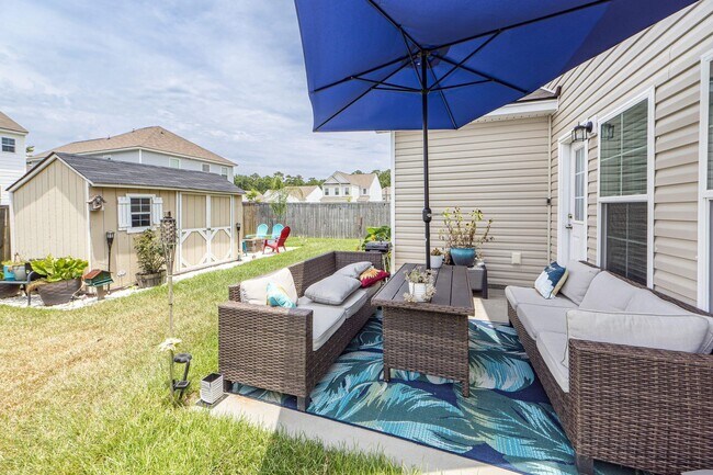 Building Photo - 4 Bedroom, 3 Bathroom home in Liberty Village - Goose Creek