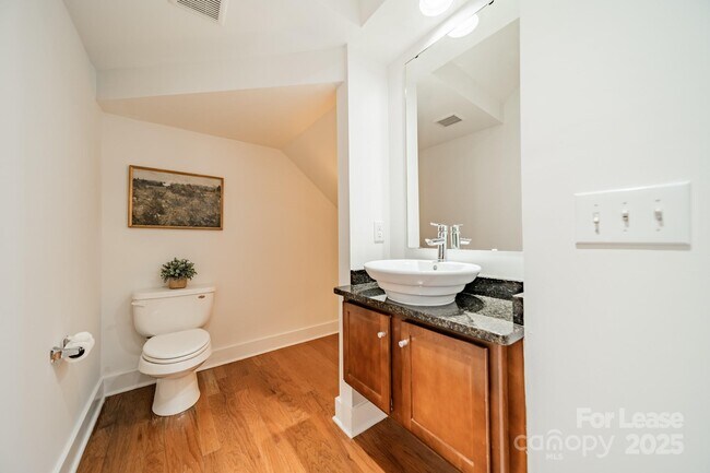 Building Photo - 3254 Noda Blvd