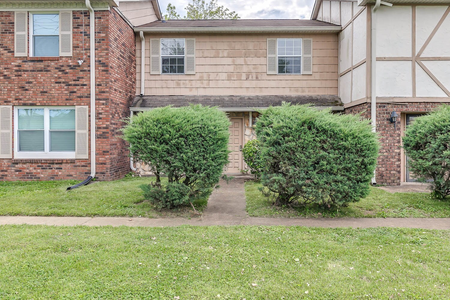 Building Photo - 1301 Neelys Bend Rd