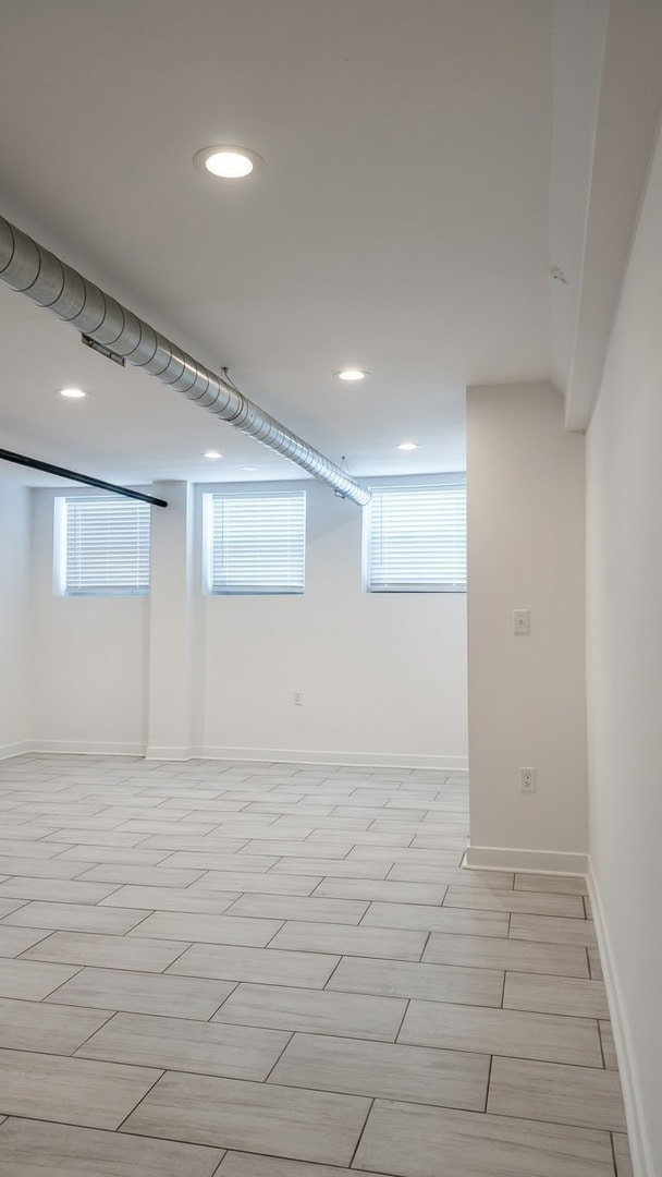 Building Photo - 7311 S Oglesby Ave