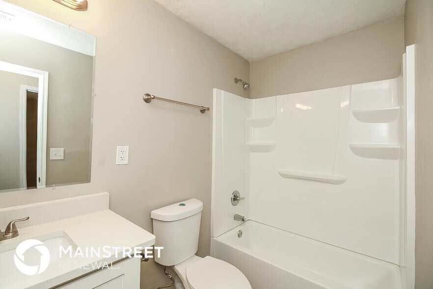 Building Photo - 8178 Winewood Way