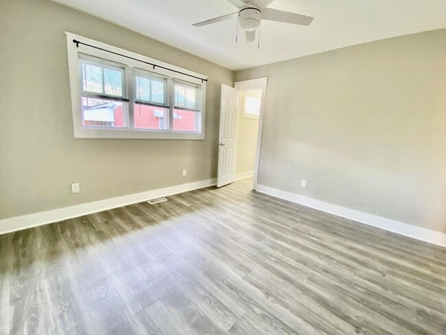 Building Photo - 1410 E Grundy St