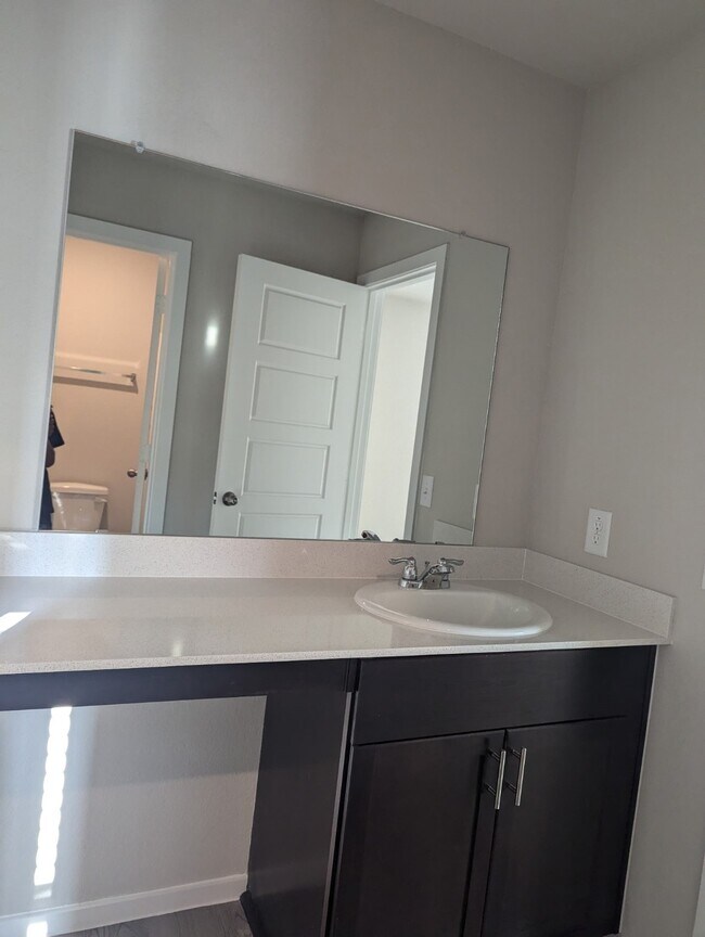 Building Photo - 10483 Cloud Nine Ct