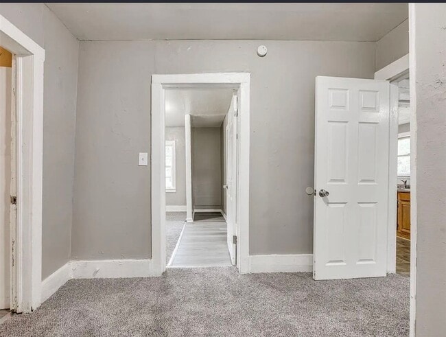 Building Photo - Charming Three Bedroom Home Located in OKC