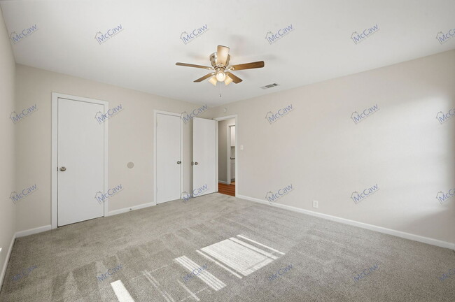 Building Photo - 4229 Comanche St