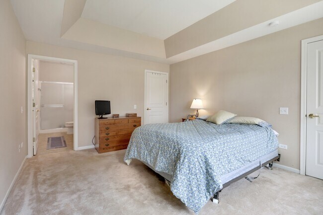 Building Photo - 12452 Wedgemere Dr