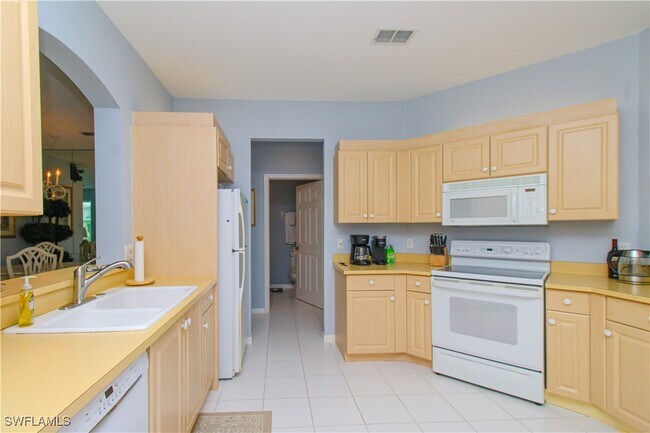 Building Photo - 5964 Sand Wedge Ln