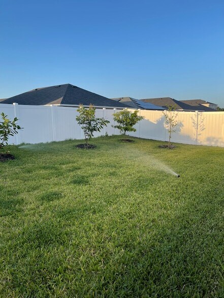 Building Photo - 5588 Vigo Loop