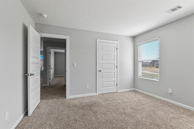 Building Photo - 5619 Wyatt Ct