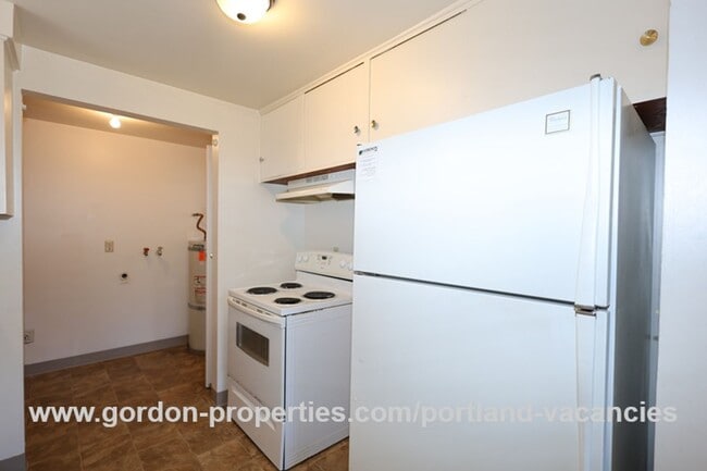 Building Photo - SE Tenino St - Brentwood-Darlington ranch-style 3 bedroom home