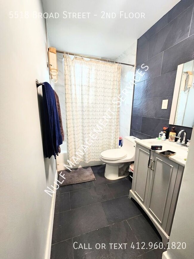 Building Photo - 5518 Broad St