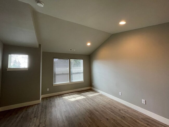 Building Photo - 2020 Build ~ 3Bd/ 1.5Ba Home in Hazelwood Neighborhood ~ Single Car Garage