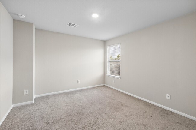 Building Photo - 2425 Shellcracker Dr