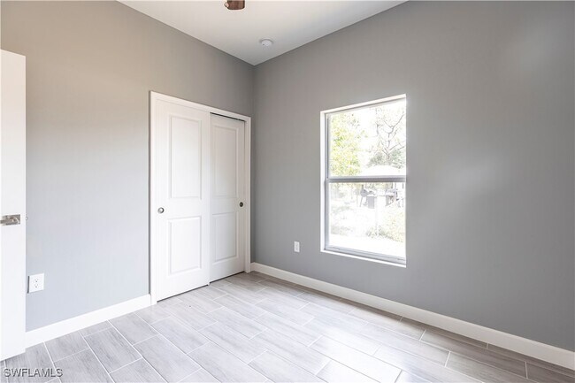 Building Photo - 4723 30th St SW
