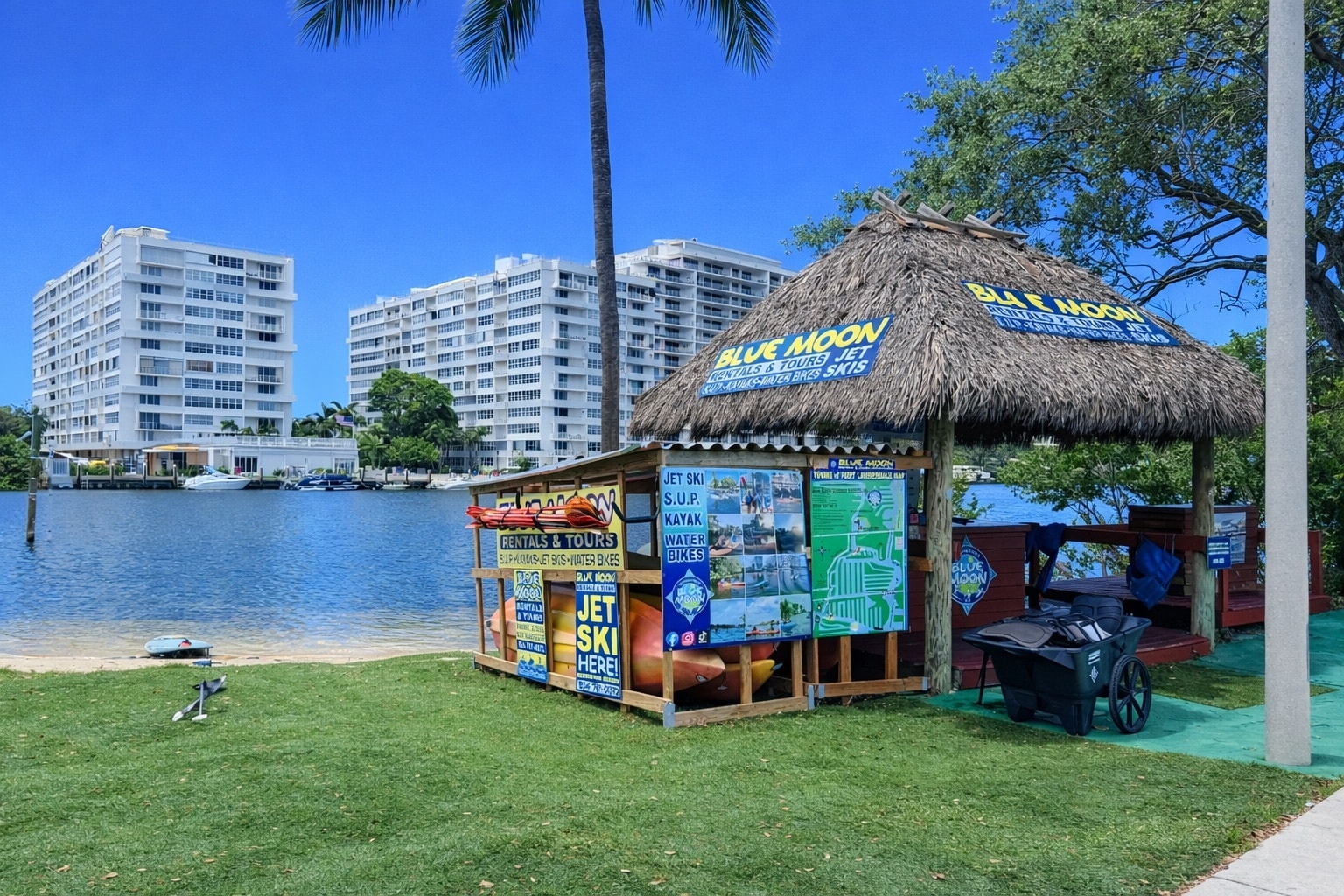 Walk to water rentals - 1844 NE 26th Ave