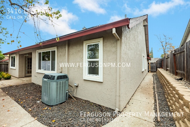 Building Photo - 3416 Leland St