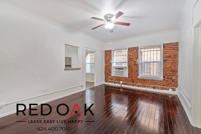 Building Photo - 849 S Oxford Ave